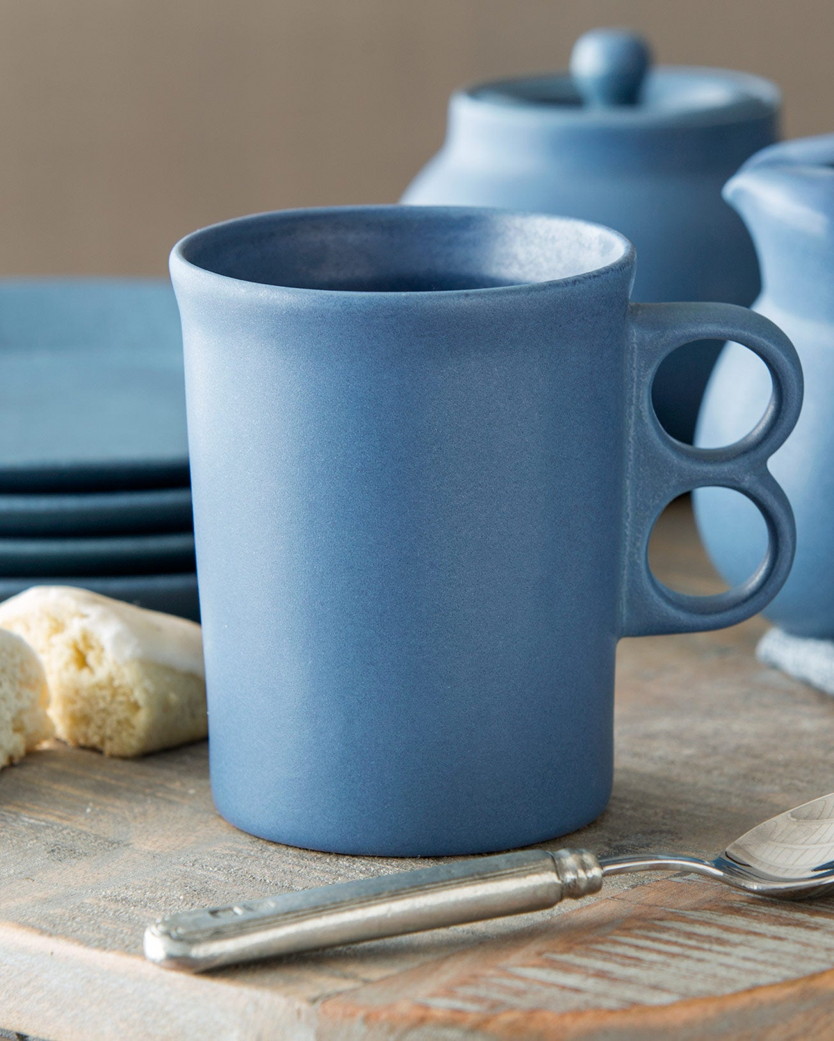 2 Morning Glory American Classic Mugs and 3 Dessert Plates. 
