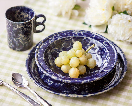 Classic Dinnerware 3-Piece Place Setting, Rimmed Bowl & Trigger Mug