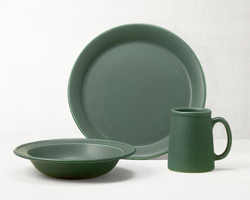 Element Green dinnerware 3 piece set including our dinner plate, rimmed soup pasta bowl and tankard mug.