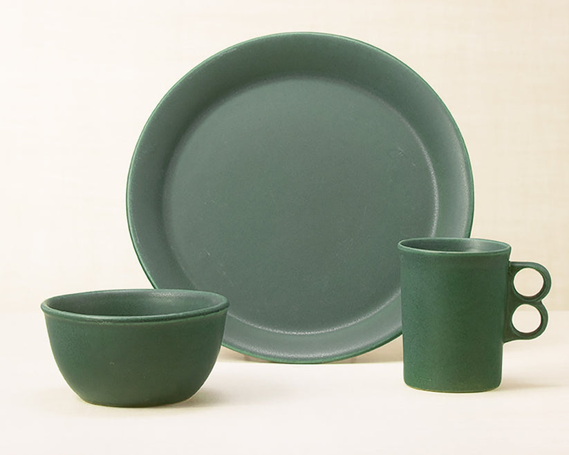 Element Green dinnerware 3 piece set including our dinner plate, medium basic bowl and trigger mug.