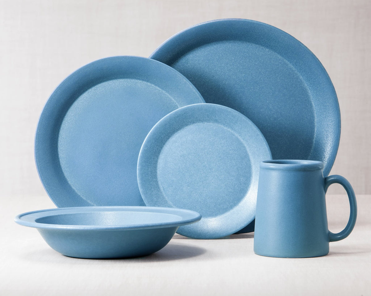 Classic Dinnerware 5-Piece Place Setting, Rimmed Bowl & Tankard Mug