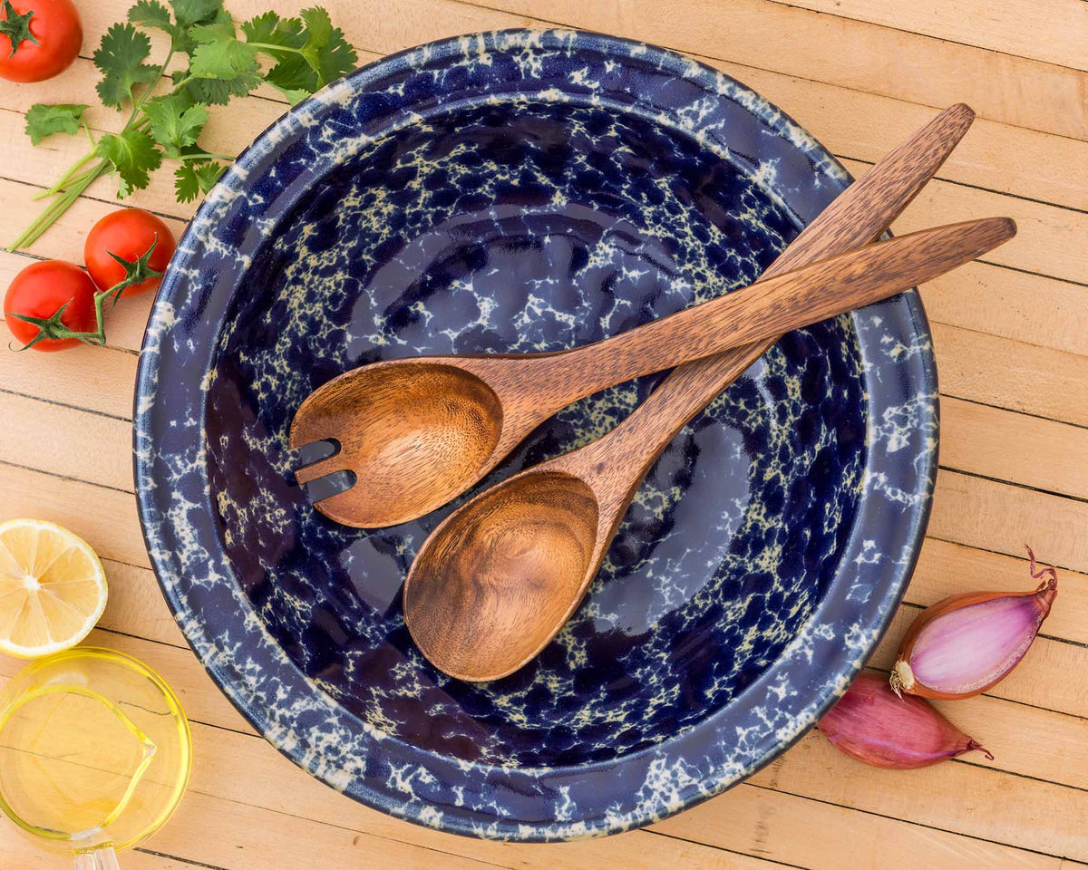 Rimmed Serving Bowl